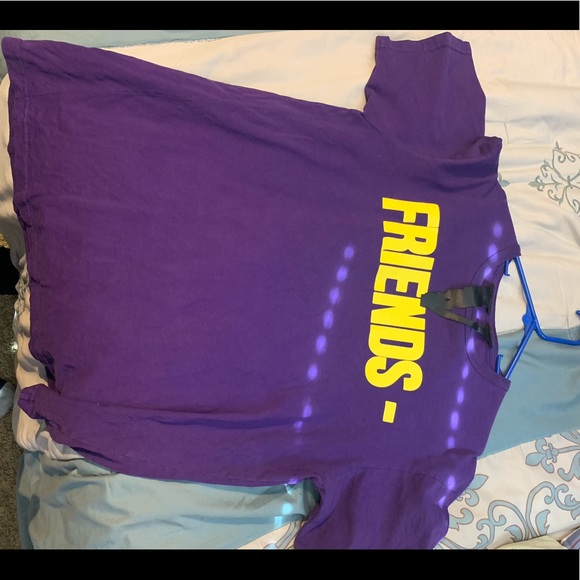 Vlone Friends t-shirt. Size large